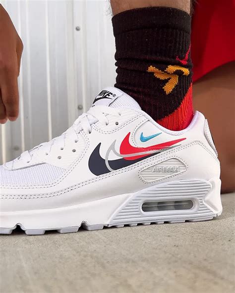 90s men's sneakers